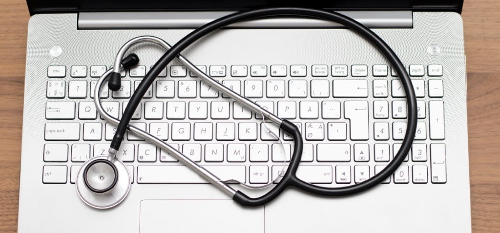 How an EHR Software Can Improve Your Revenue Cycle Management